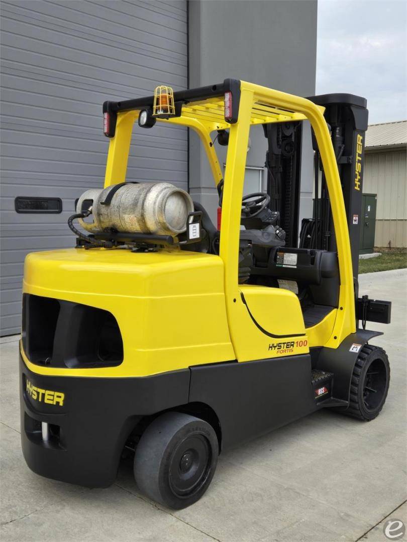 2017 Hyster S100FT LP Gas Forklift - 123Forklift