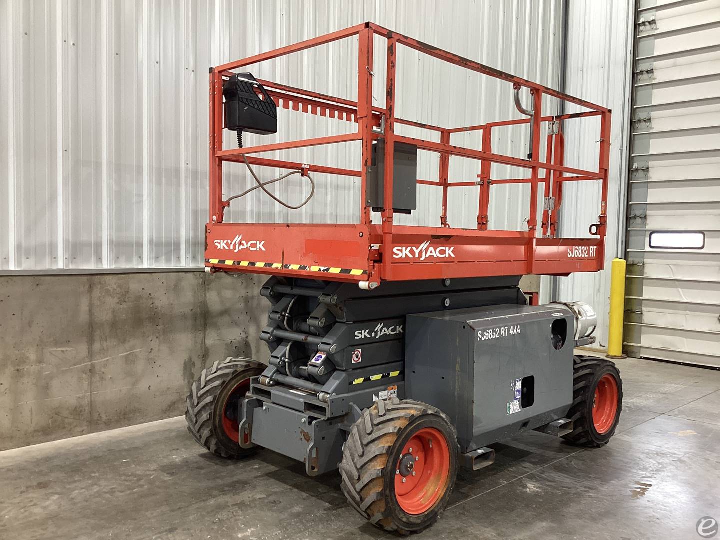 2022 Skyjack SJ6832RT A 		