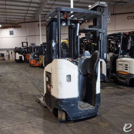 2018 Crown RR5725-45