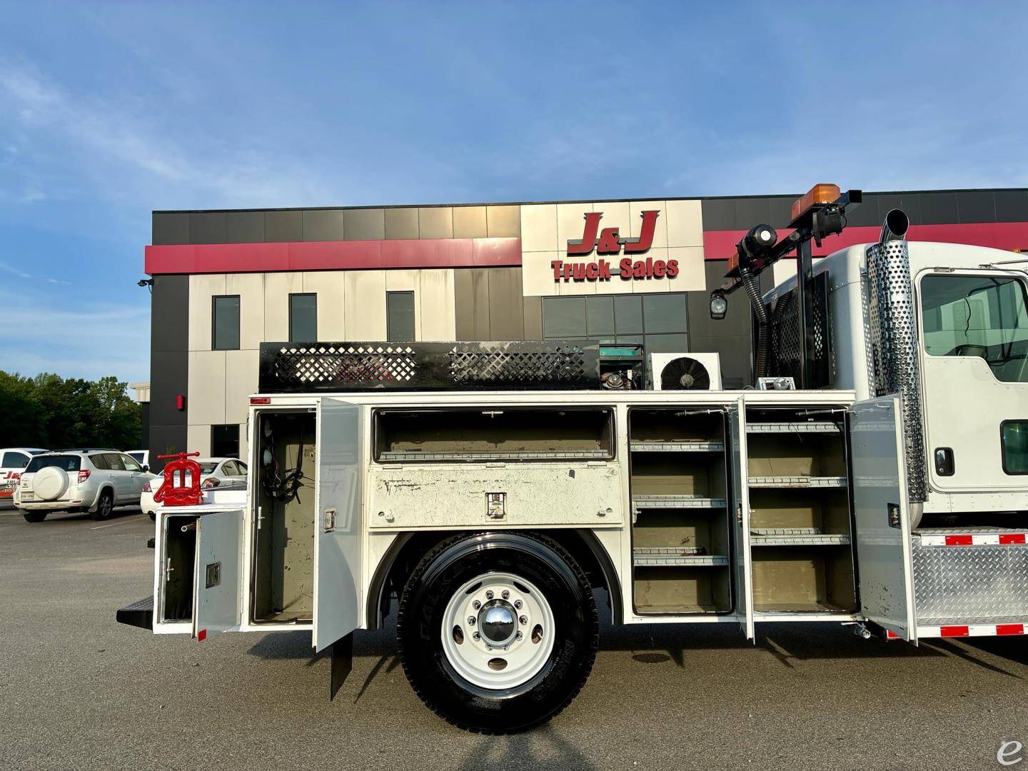 2010 Kenworth T370