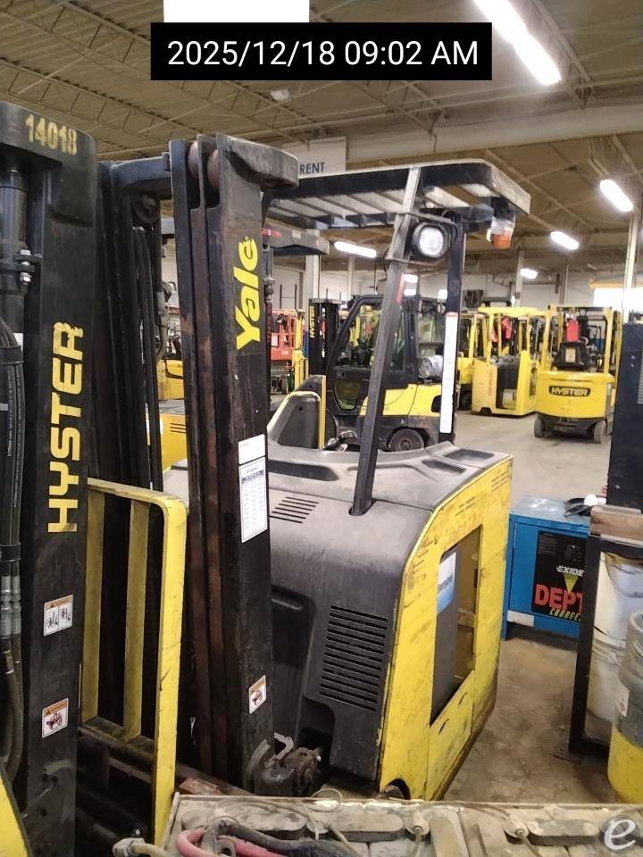 2014 Yale ESC035AC