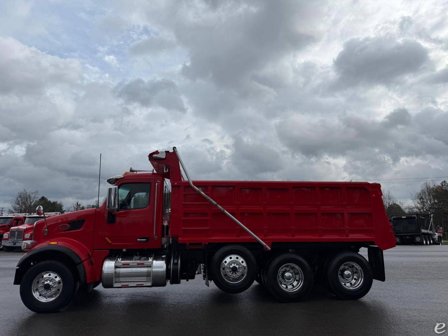 2021 Peterbilt 567