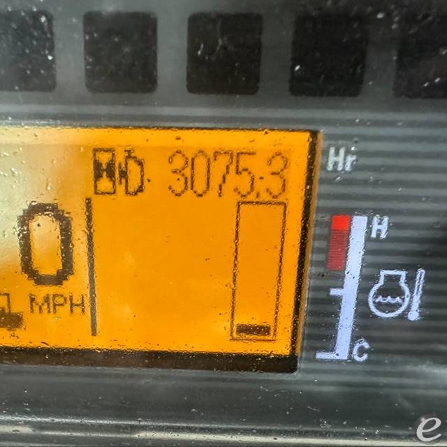 2021 Mitsubishi FGC33N