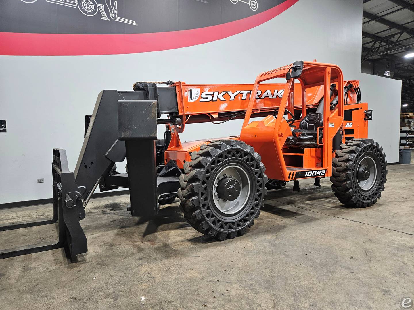 2017 Skytrak 10042