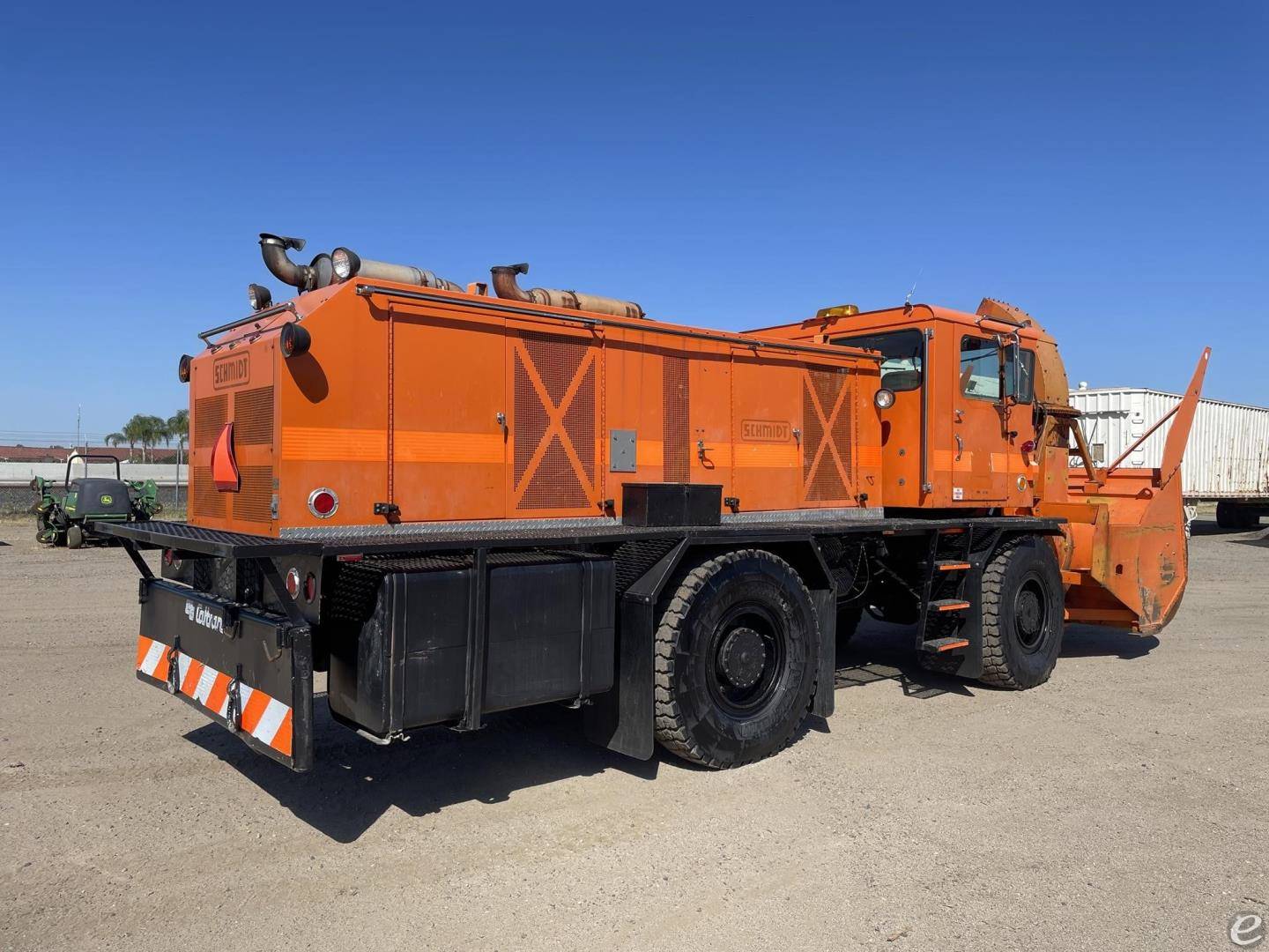 1992 DF4000