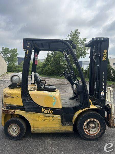 2011 Yale GLP050VX