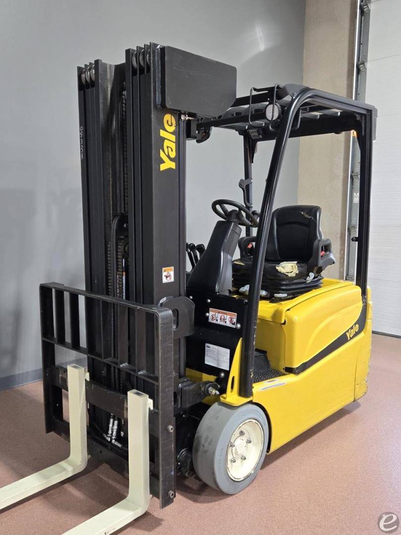 2017 Yale ERP040VT Electric Forklift - 123Forklift