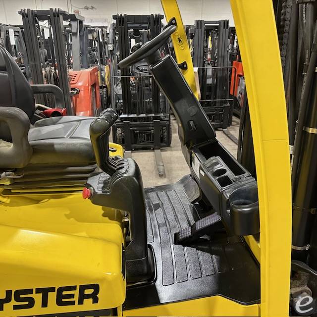 2020 Hyster E100XN