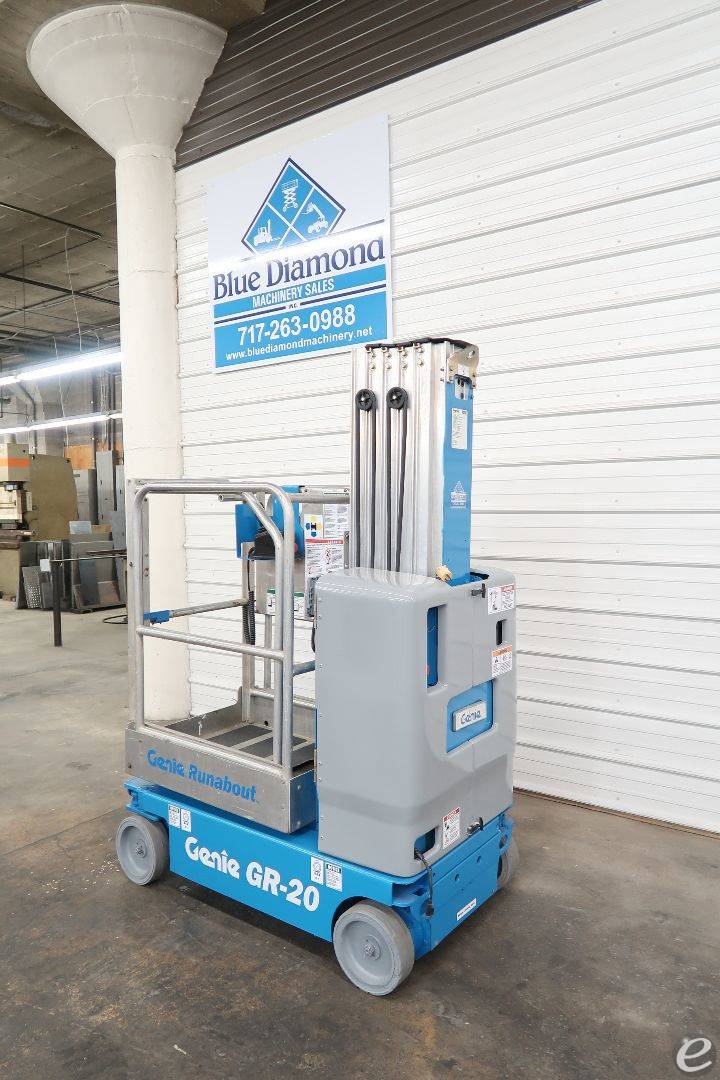 2010 Genie GR20 Electric Scissor Lift - 123Forklift