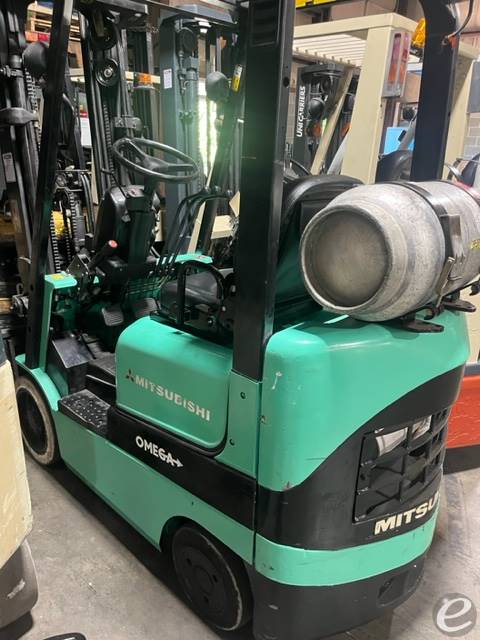 2001 Mitsubishi FGC15K LP Gas Forkl...