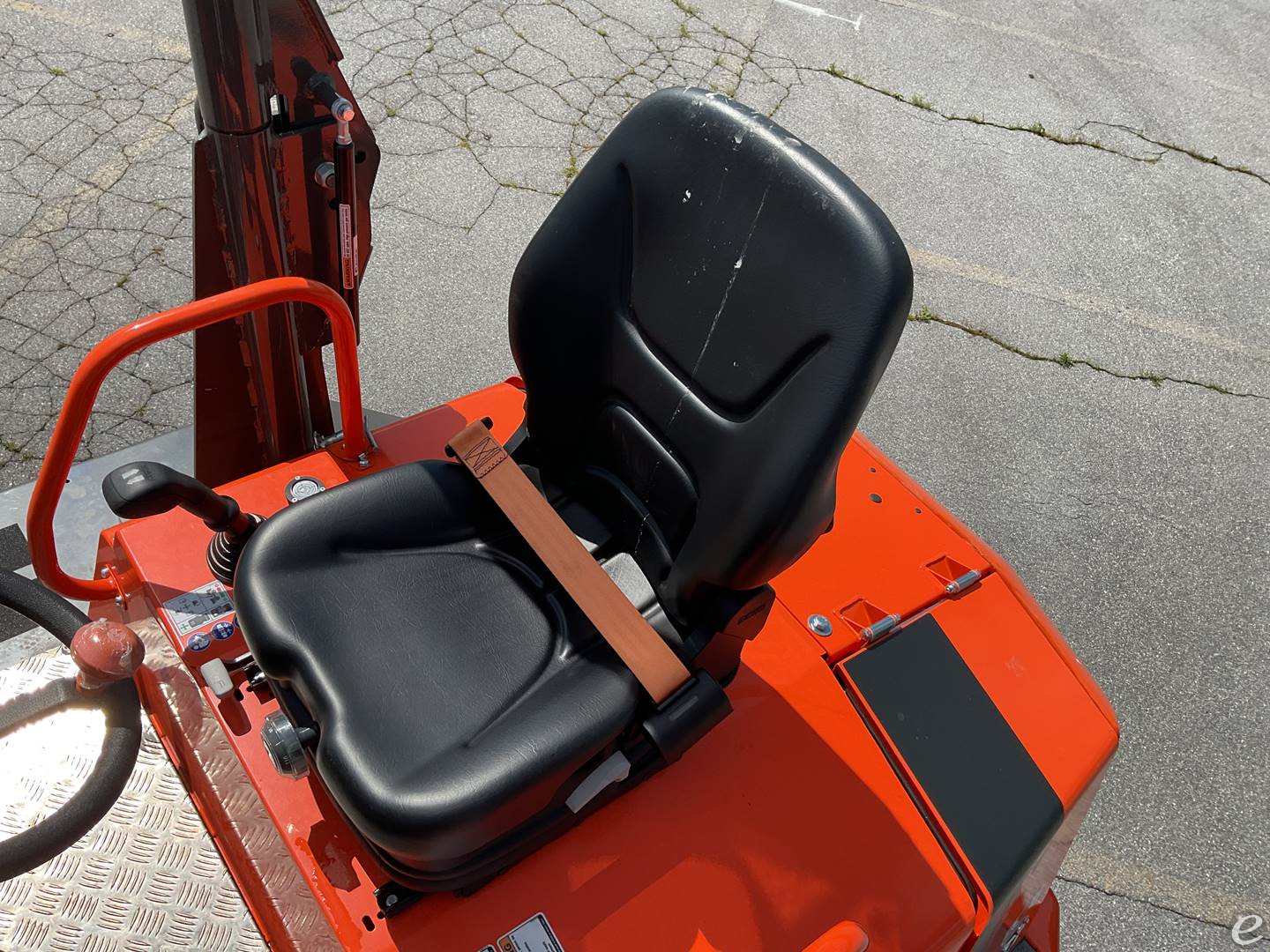 2026 JLG D601AHG