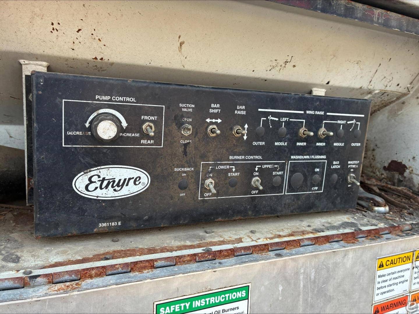 2004 Sterling L7500