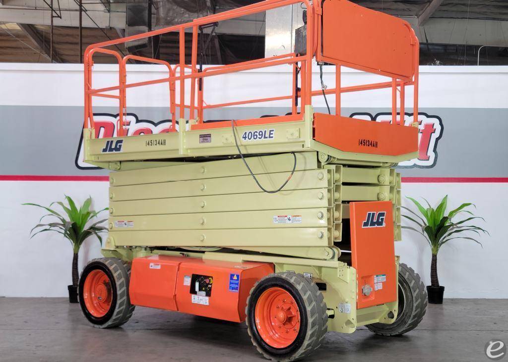 2014 JLG 4069LE