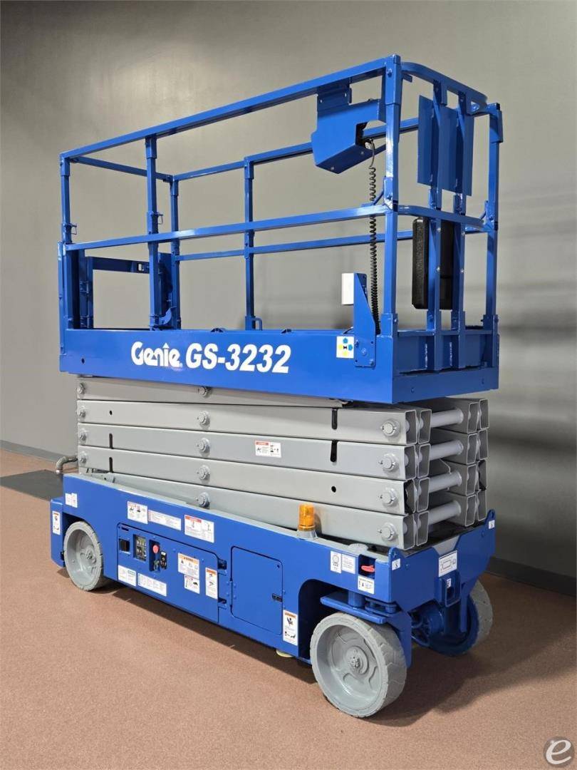 2015 Genie GS3232 Electric Scissor Lift - 123Forklift
