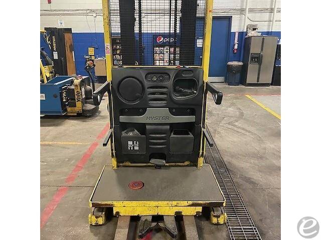 2011 Hyster R30XM2 Electric Order Picker - 123Forklift