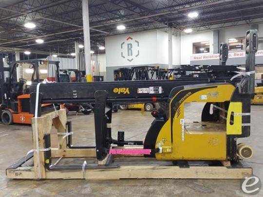 2015 Yale NR045 Electric Reach Truc...