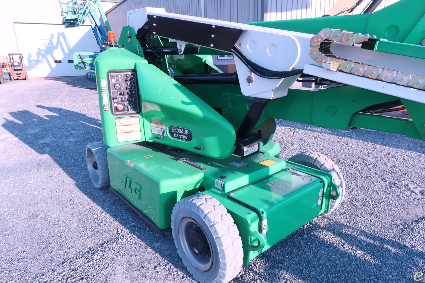 2013 JLG E400AJPN