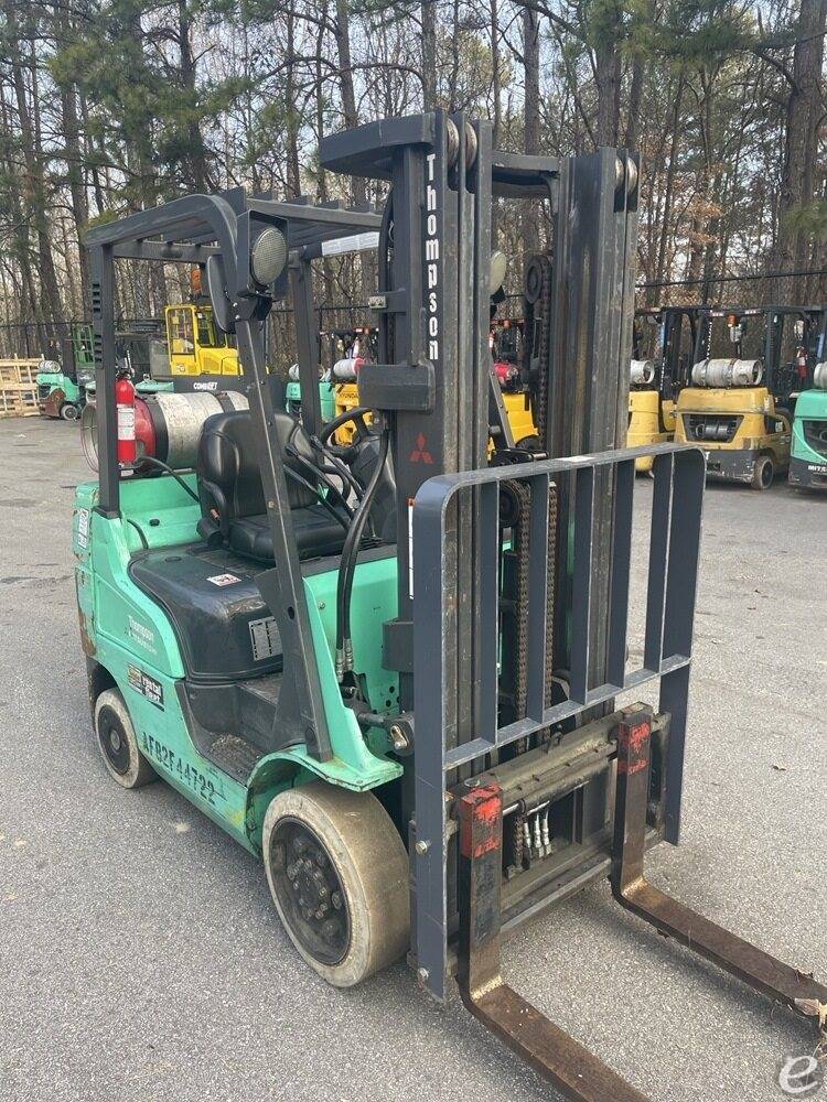 2018 Mitsubishi FGC25N