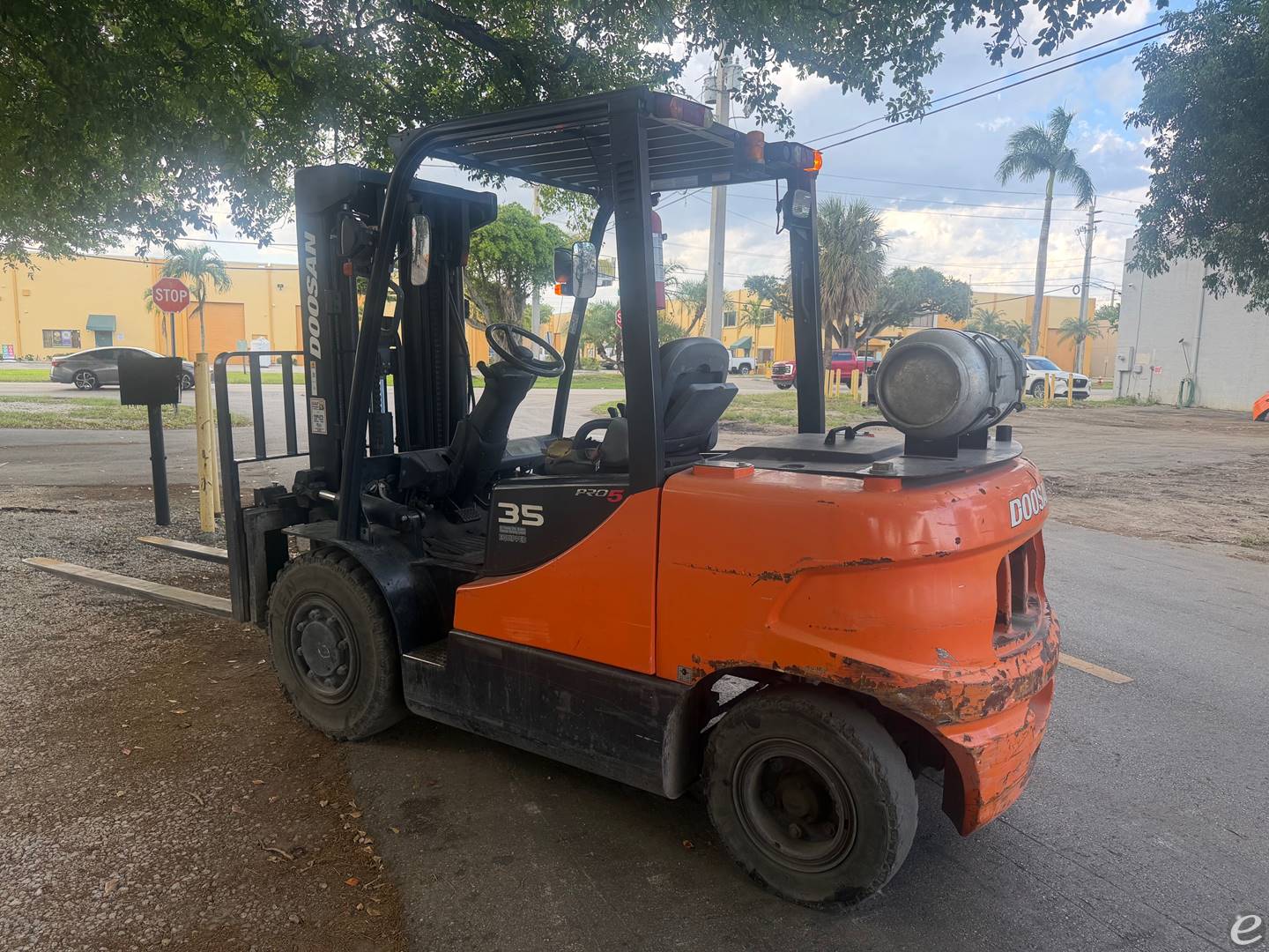 2016 Doosan G35S-5