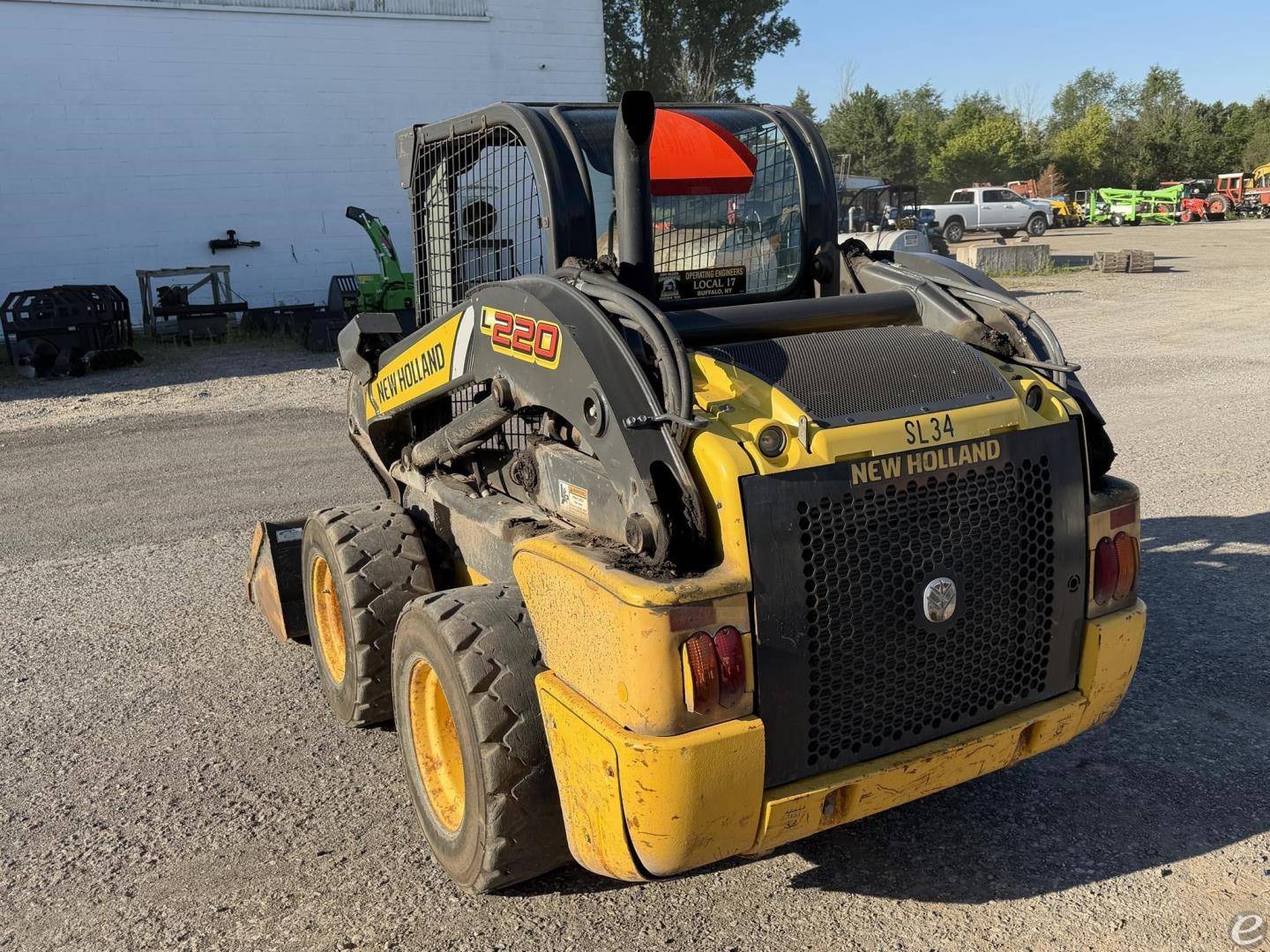 2015 New Holland L220