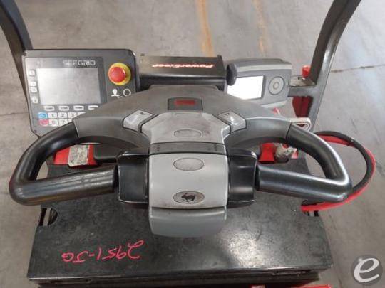 2017 Raymond 3020