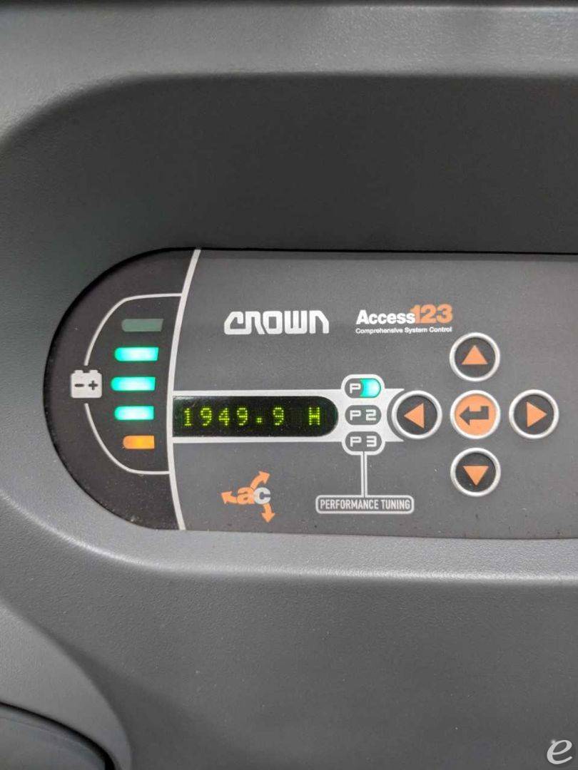 2014 Crown SP3520-30