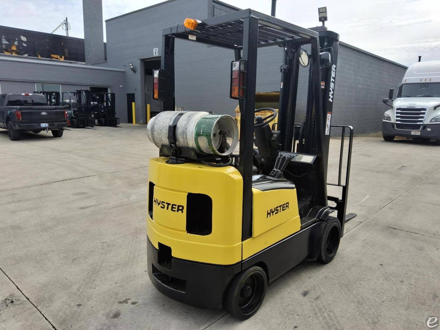 2002 Hyster S30XM