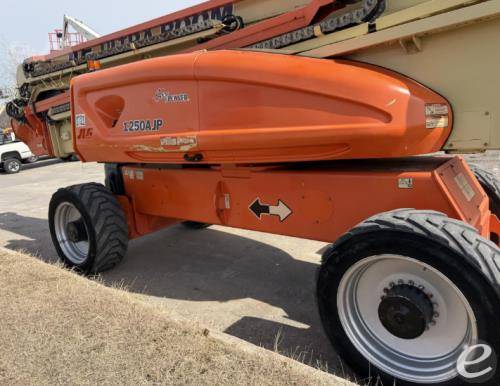 2020 JLG 1250AJP