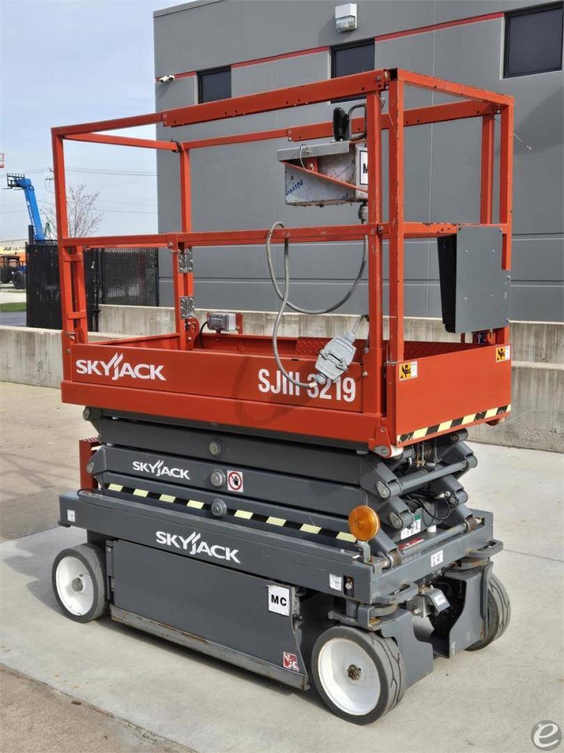 2019 Skyjack SJIII3219 Electric Scissor Lift - 123Forklift