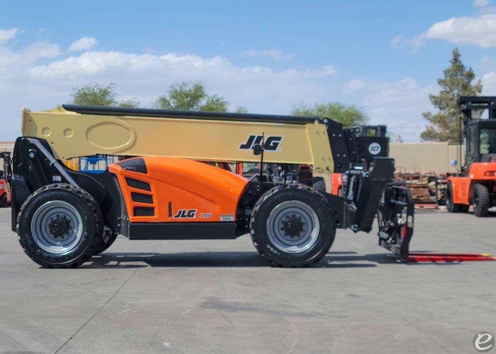 2025 JLG 1055