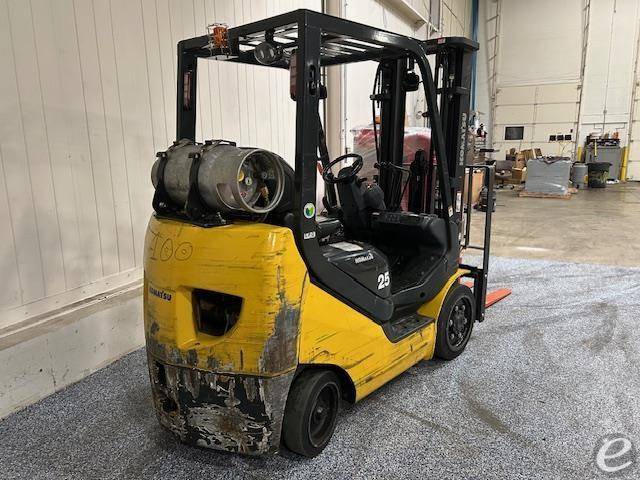 Komatsu FG25ST-16