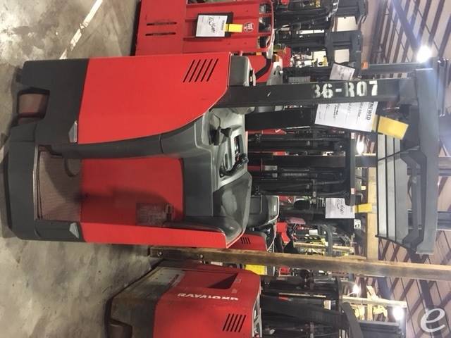 2010 Raymond 425-C40TT Electric Forklift - 123Forklift