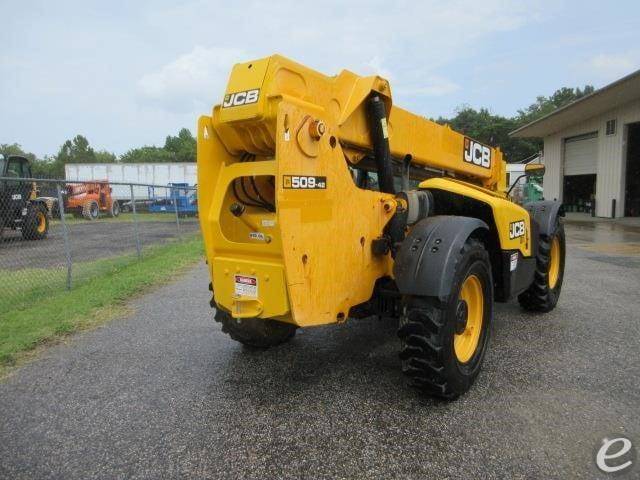 2017 JCB 509-42