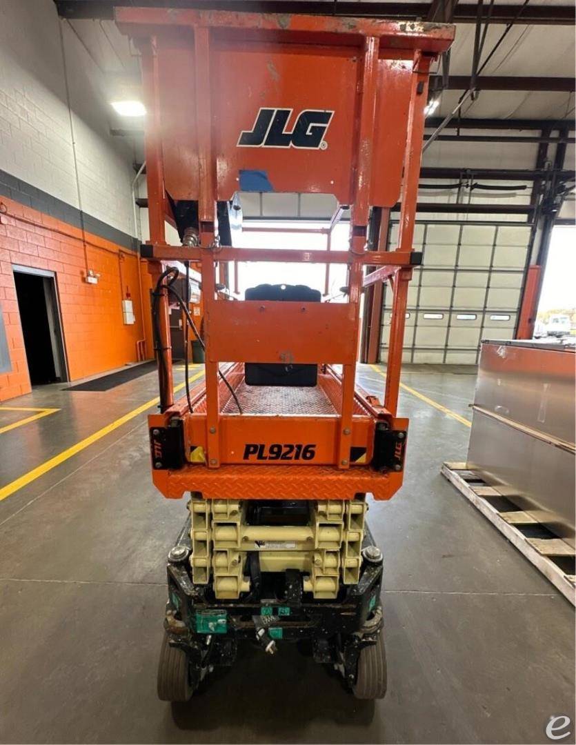 2021 JLG R1932i