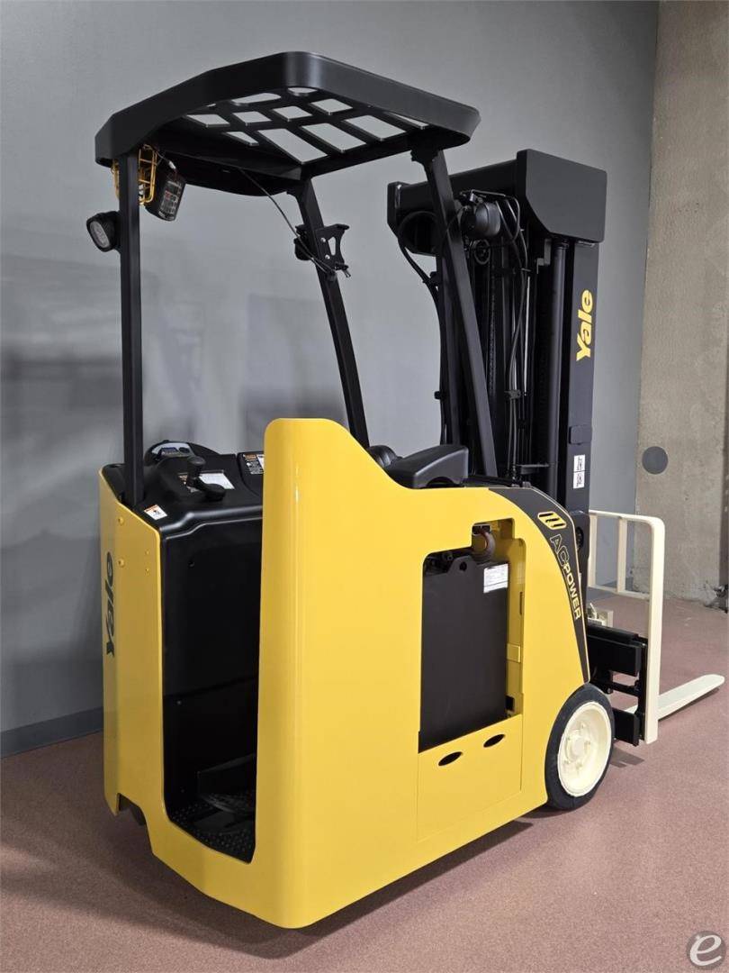 2015 Yale ESC035AD Electric Forklift - 123Forklift