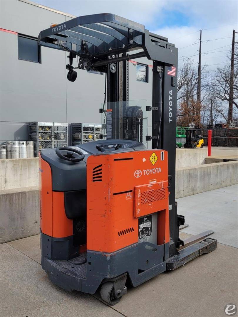 2019 Toyota 9BDRU15 Electric Reach Truck - 123Forklift