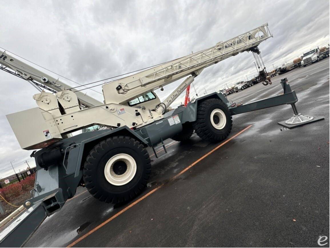 2006 Terex RT555
