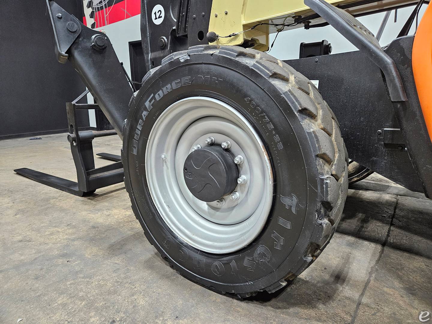 2020 JLG 1255