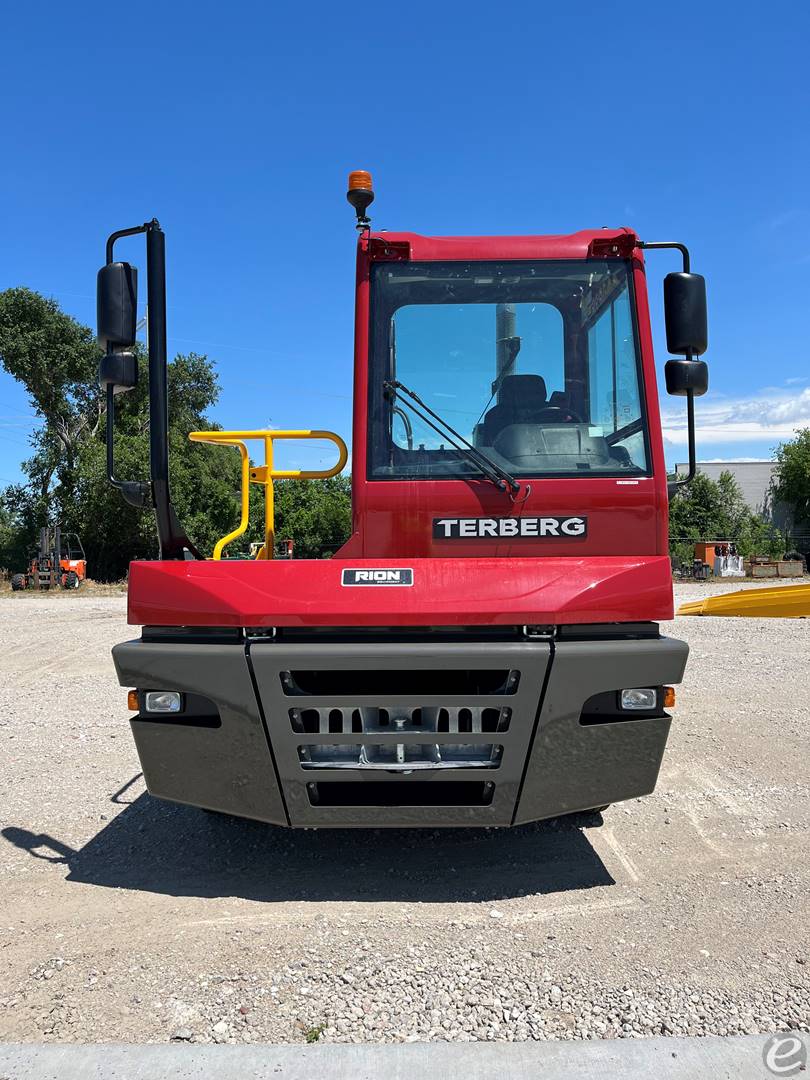 2023 Terberg YT223