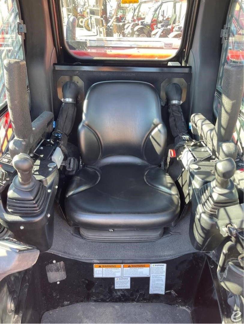 2022 Manitou 3200VT