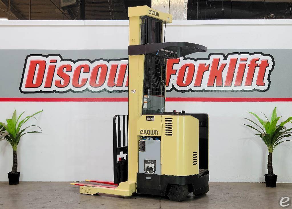 1993 Crown RR3020-35