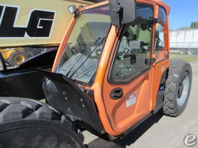 2015 JLG 1255