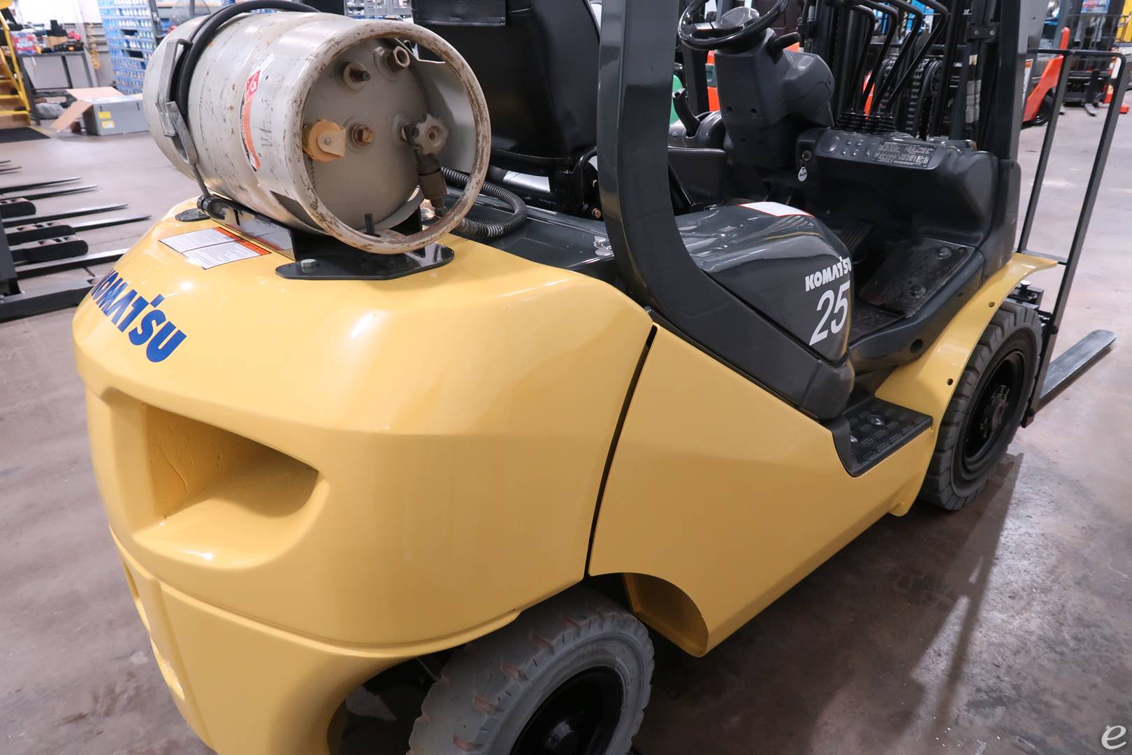 2014 Komatsu FG25T-16 Dual Fuel Forklift - 123Forklift