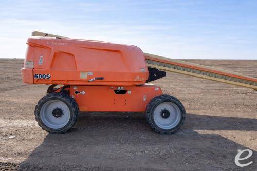 2018 JLG 600S