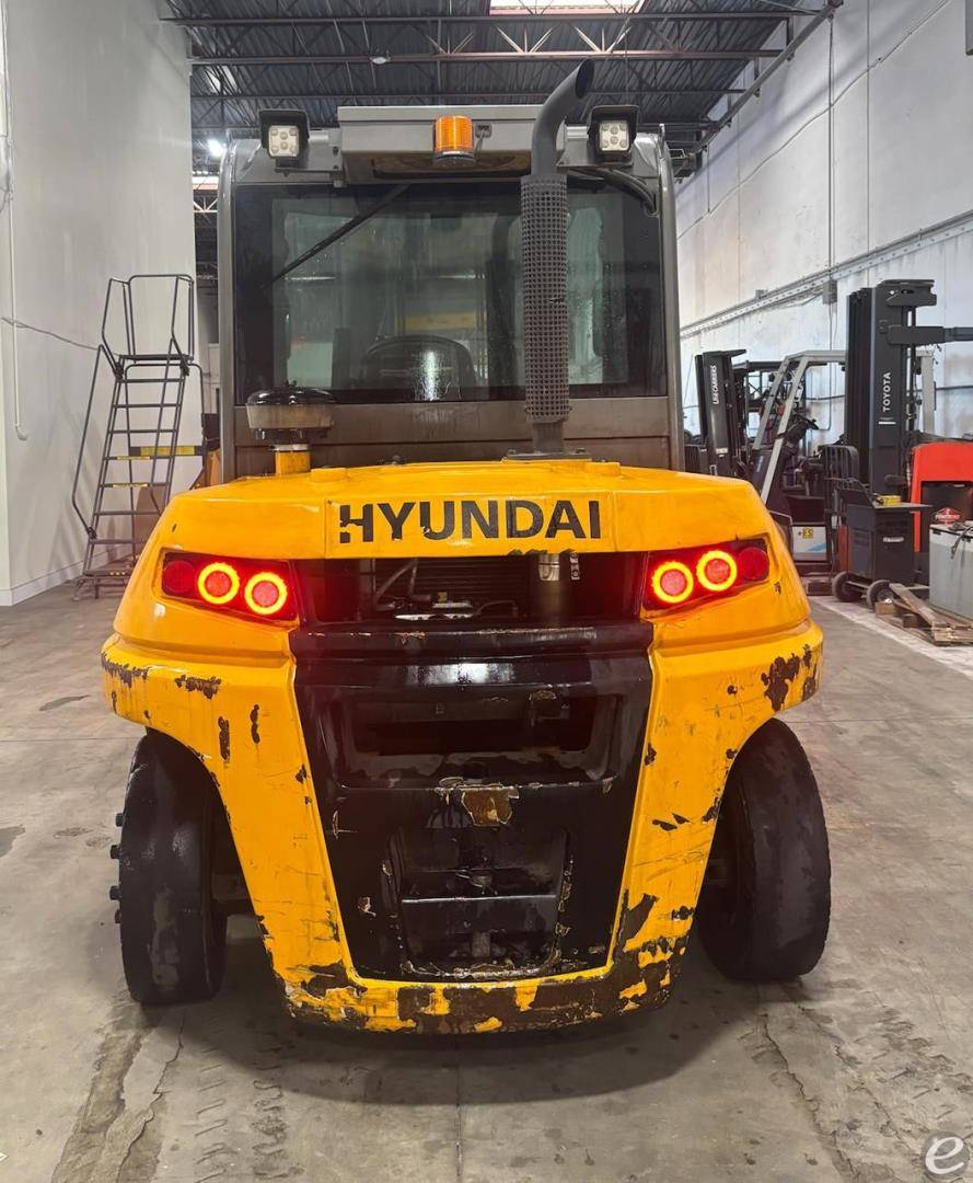 2019 Hyundai 70D-9