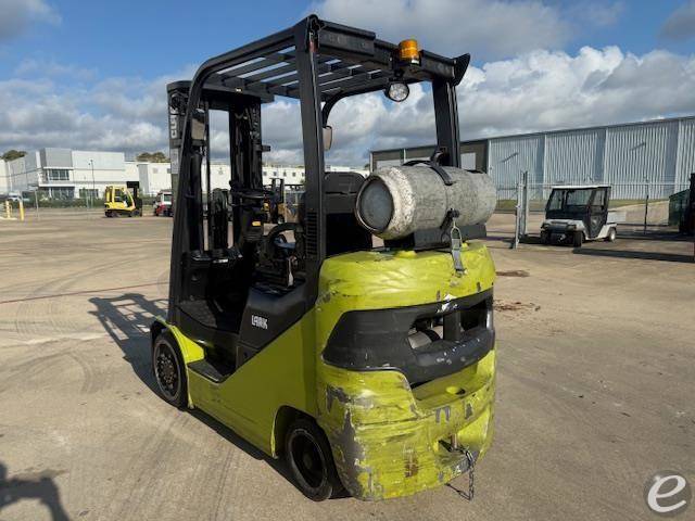 2021 Clark S25CL