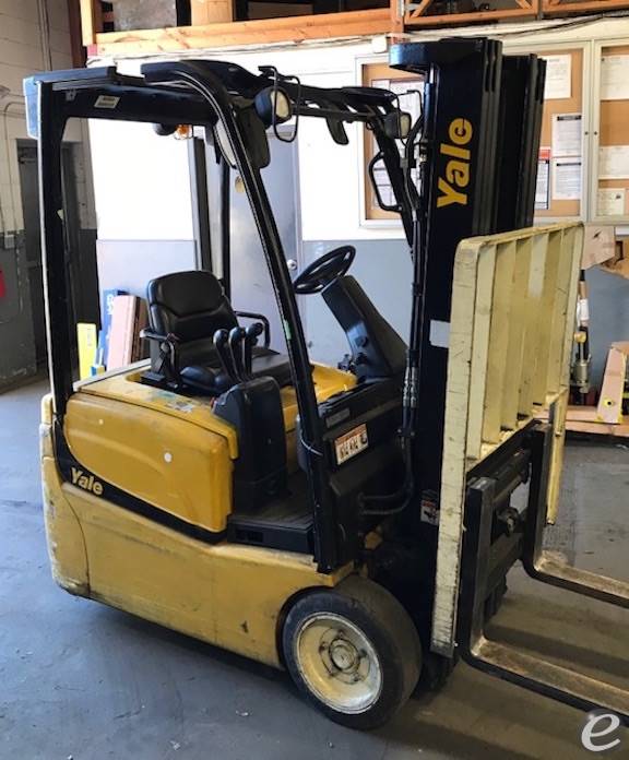 2011 Yale ERP030 Electric Forklift