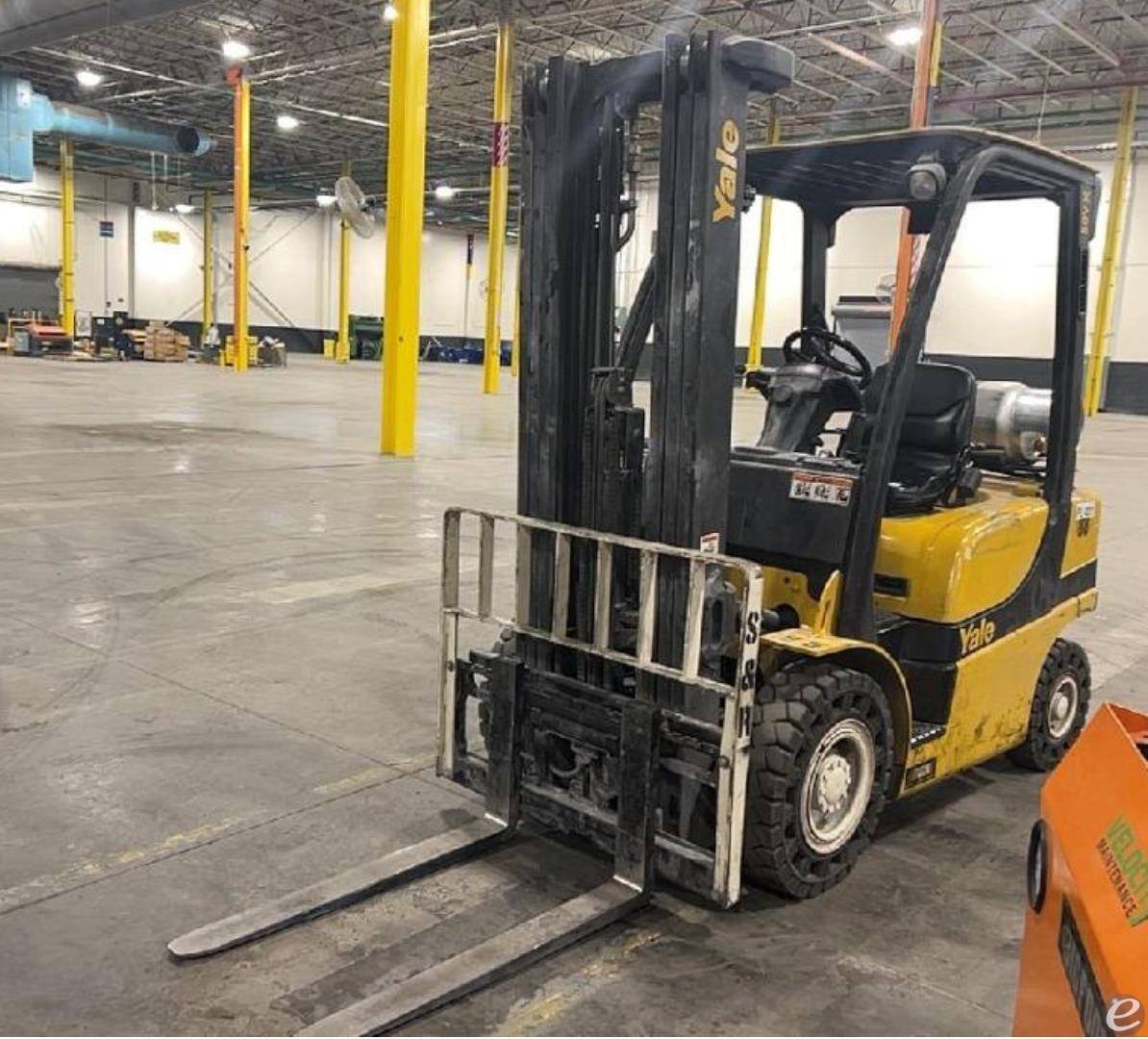 2011 Yale GLP050VX