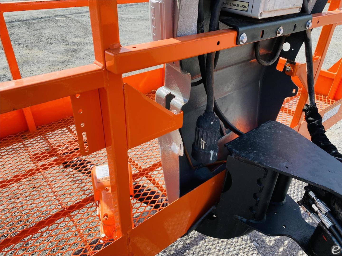 2012 JLG 600S