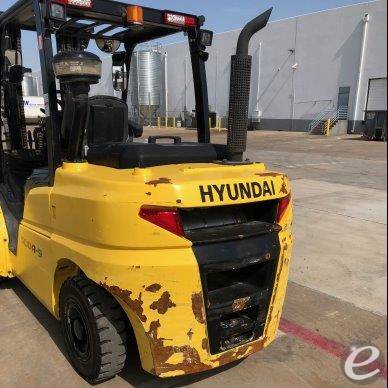 2017 Hyundai 50DA-9